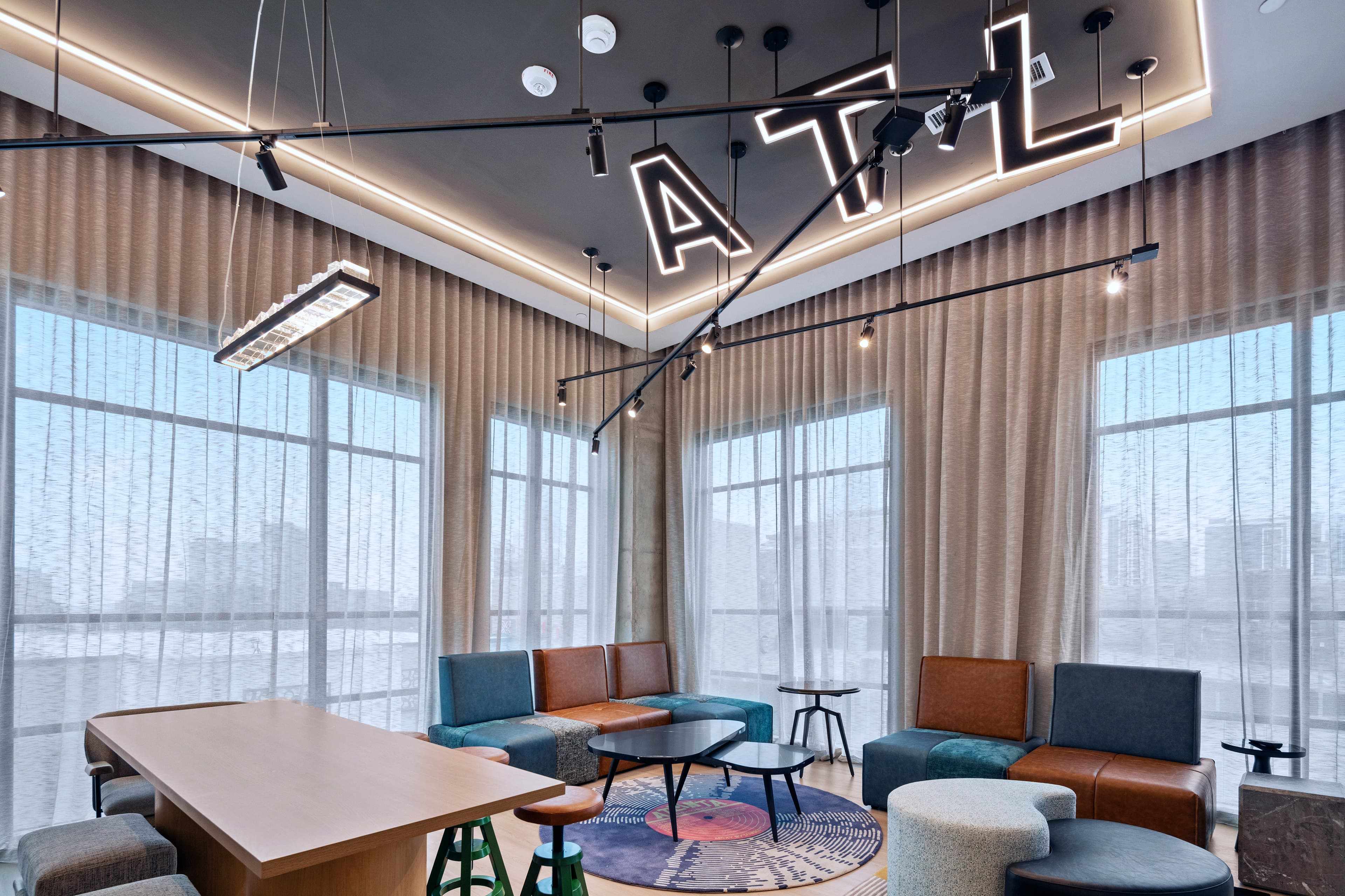 Moxy Meeting Room