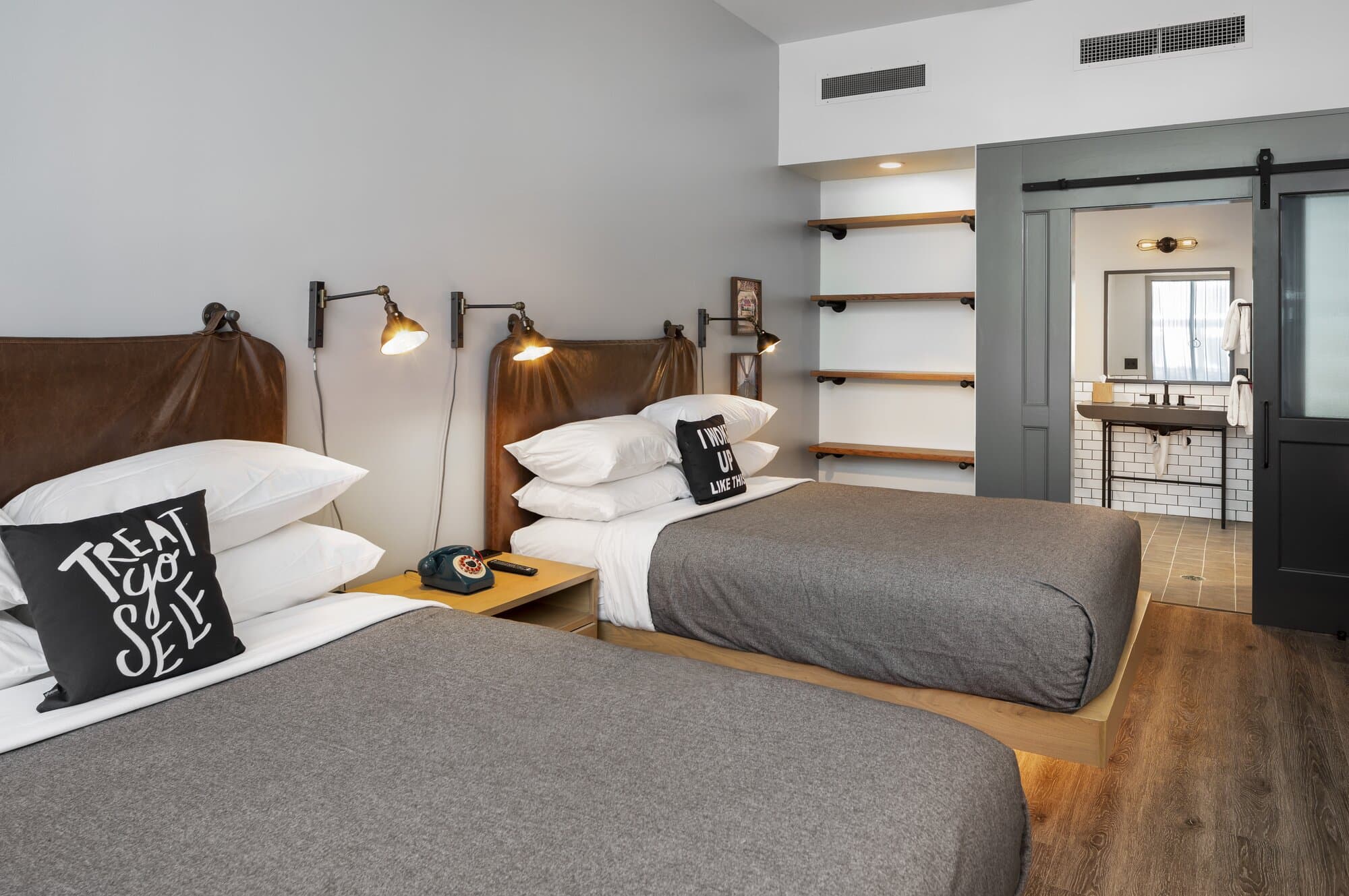 Guest room