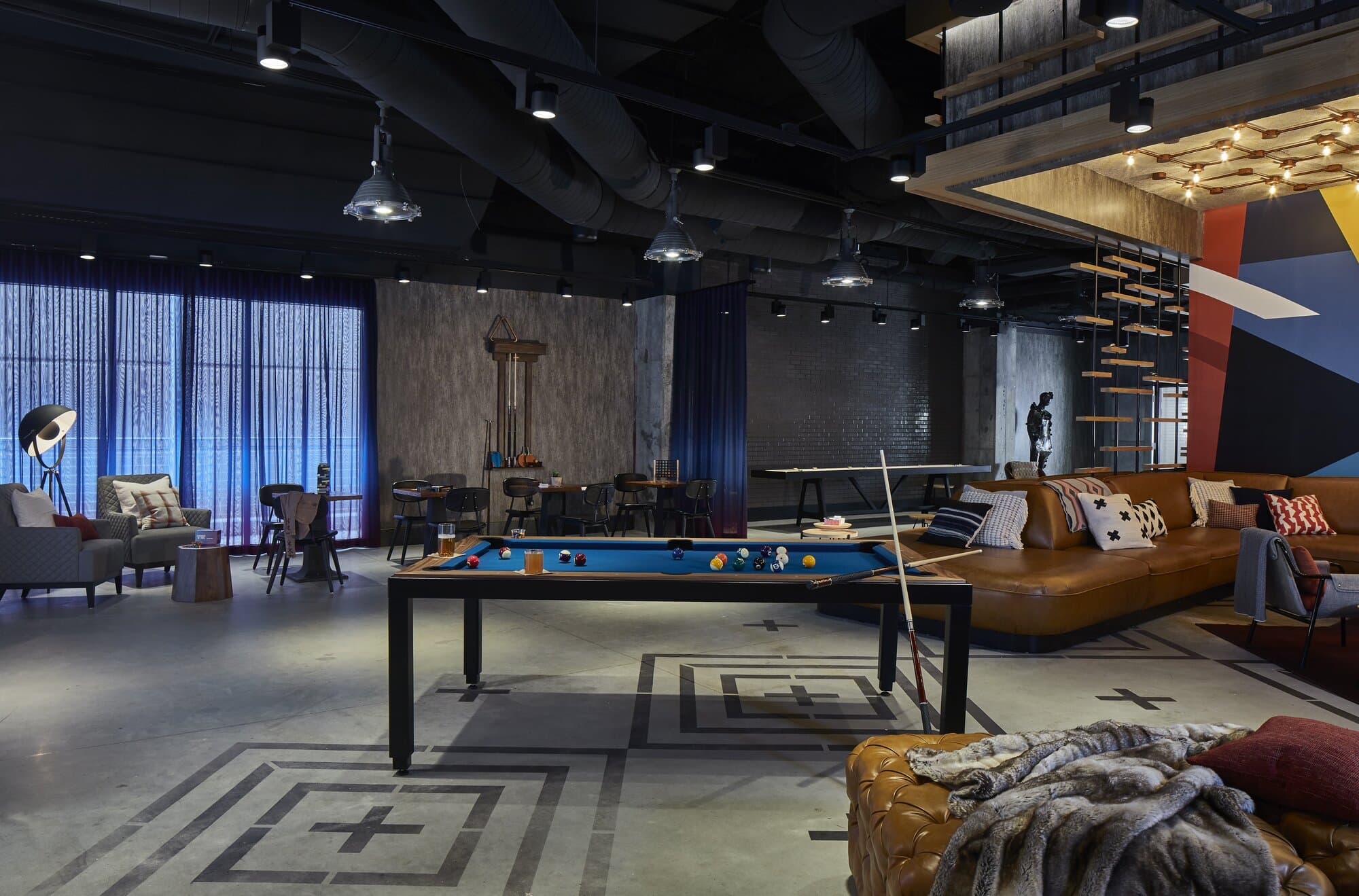 Lounge and bar area with pool table